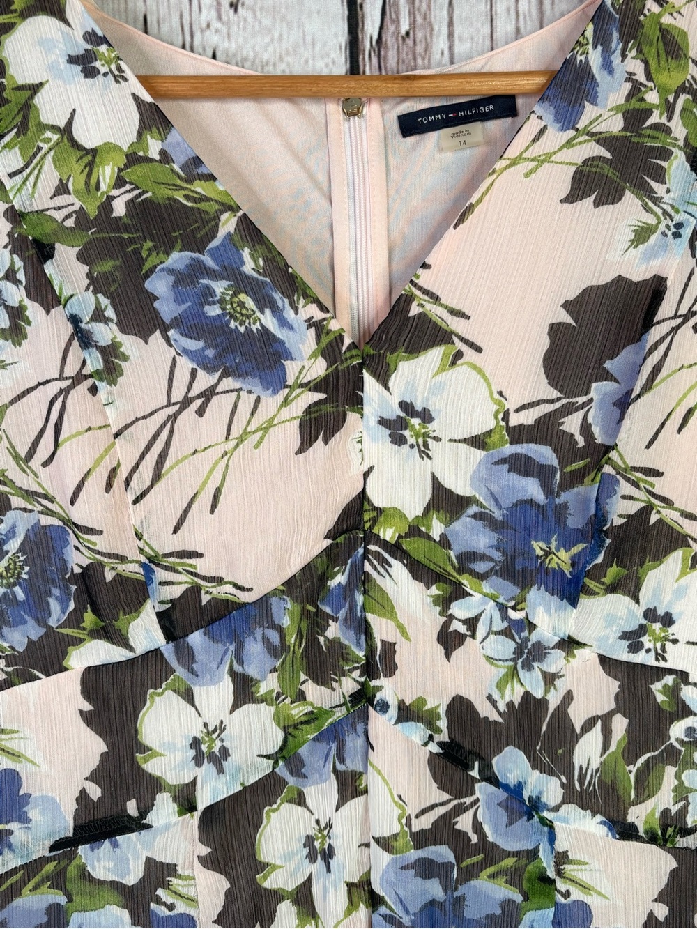 Tommy Hilfiger Women’s Size 14 Floral Print Hi-Lo Ruffle Midi Dress *Some Stains - Picture 3 of 16